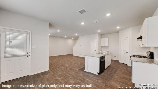 5807 Peacock Ore, San Antonio, TX 78253