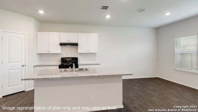5807 Peacock Ore, San Antonio, TX 78253