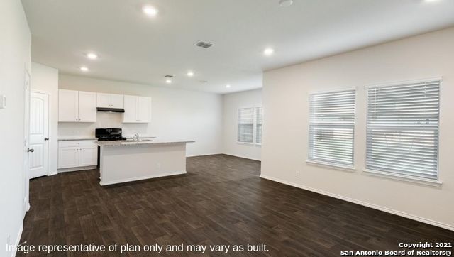 5807 Peacock Ore, San Antonio, TX 78253