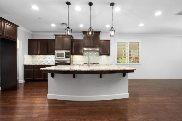 2868 Graybark Avenue, Clovis, CA 93619