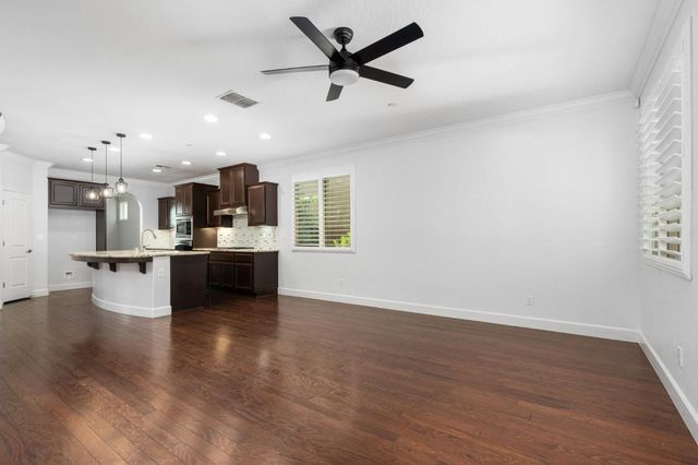 2868 Graybark Avenue, Clovis, CA 93619