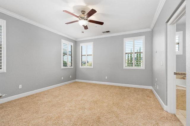 2868 Graybark Avenue, Clovis, CA 93619