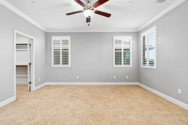 2868 Graybark Avenue, Clovis, CA 93619