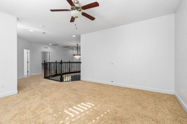 2868 Graybark Avenue, Clovis, CA 93619