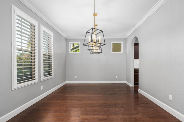 2868 Graybark Avenue, Clovis, CA 93619