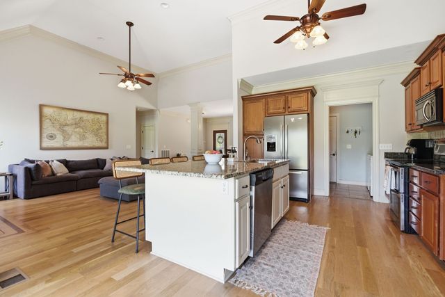 6610 Old Zion Rd, Columbia, TN 38401
