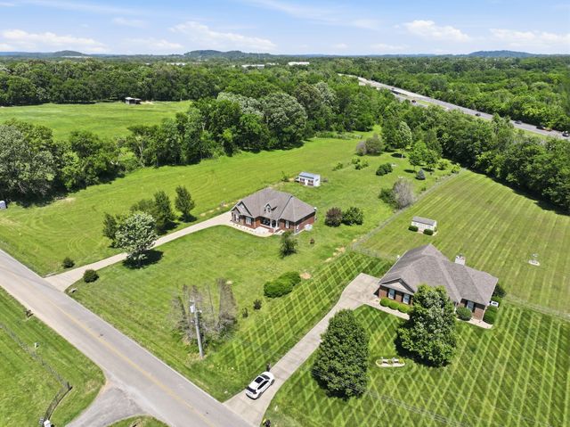 6610 Old Zion Rd, Columbia, TN 38401