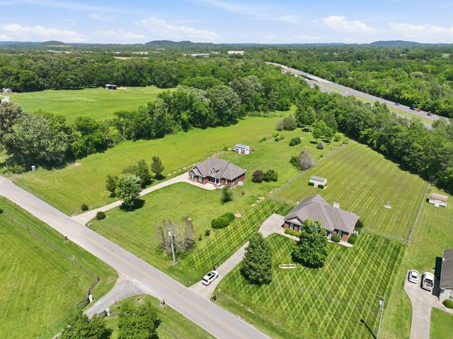 6610 Old Zion Rd, Columbia, TN 38401