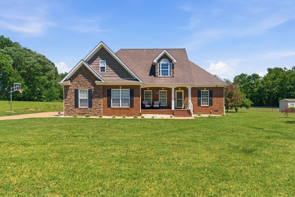 6610 Old Zion Rd, Columbia, TN 38401