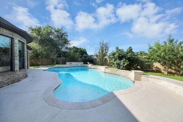67 Azure Lake Court, Katy, TX 77494