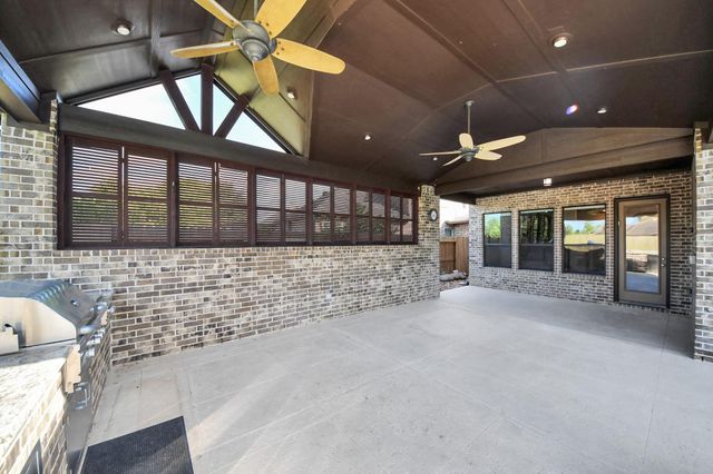 67 Azure Lake Court, Katy, TX 77494
