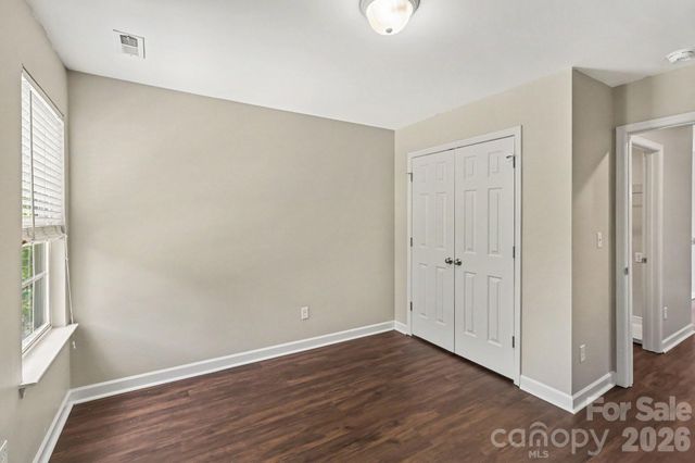 8539 Suttonview Drive, Charlotte, NC 28269
