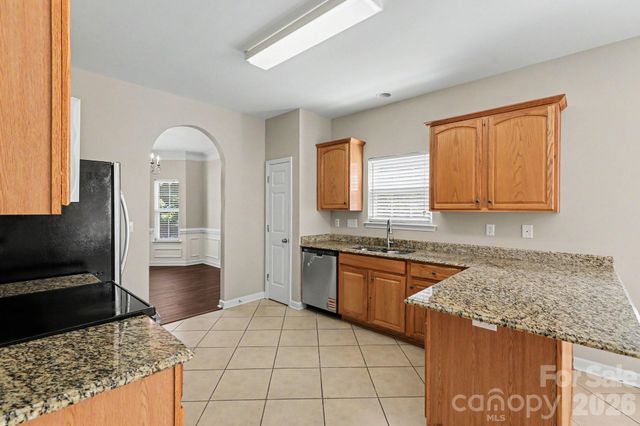 8539 Suttonview Drive, Charlotte, NC 28269
