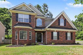8539 Suttonview Drive, Charlotte, NC 28269