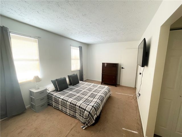 118 Forest Dr, Seven Fields Boro, PA 16046