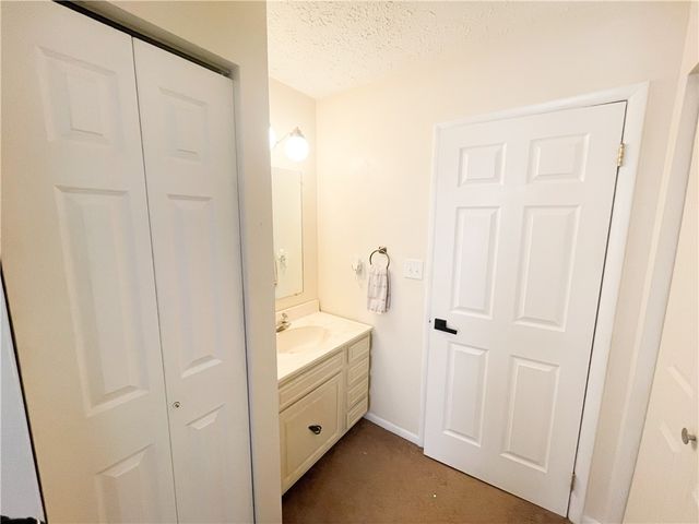 118 Forest Dr, Seven Fields Boro, PA 16046