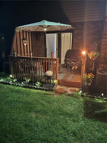 118 Forest Dr, Seven Fields Boro, PA 16046