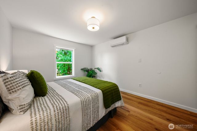 11720 Evanston Avenue N, Seattle, WA 98133