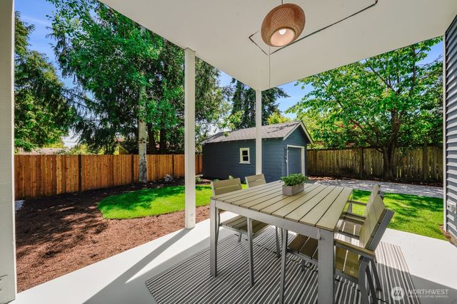 11720 Evanston Avenue N, Seattle, WA 98133