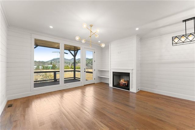 35 Cottonwood Street, Clayton, GA 30525