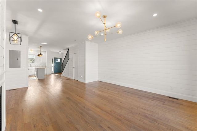 35 Cottonwood Street, Clayton, GA 30525