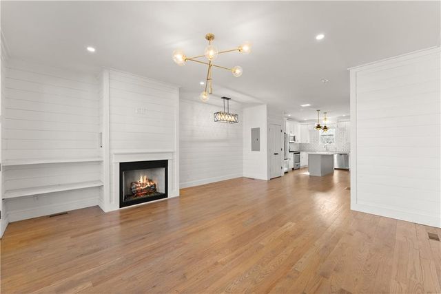 35 Cottonwood Street, Clayton, GA 30525