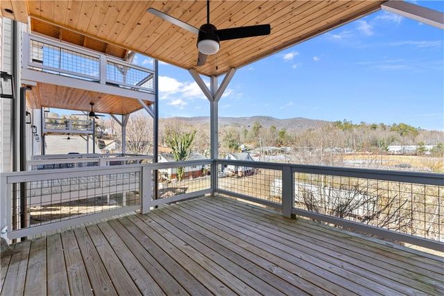 35 Cottonwood Street, Clayton, GA 30525