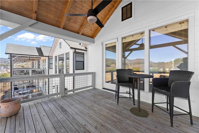 35 Cottonwood Street, Clayton, GA 30525