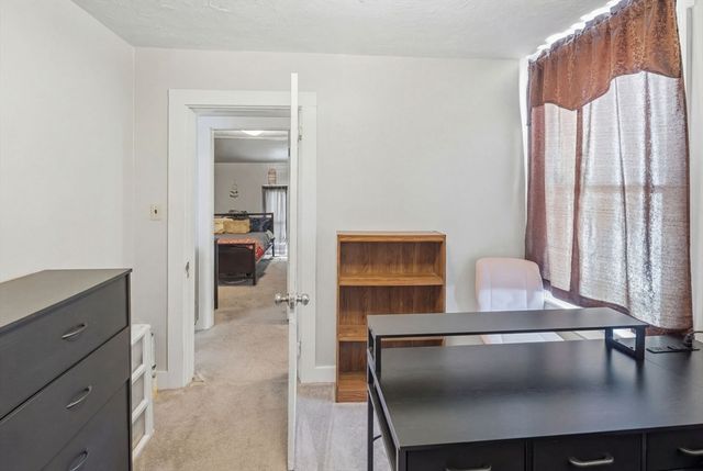 83 4th Ave, Woonsocket, RI 02895