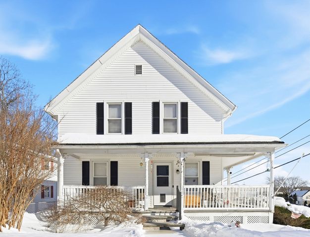 83 4th Ave, Woonsocket, RI 02895