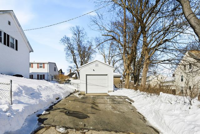 83 4th Ave, Woonsocket, RI 02895