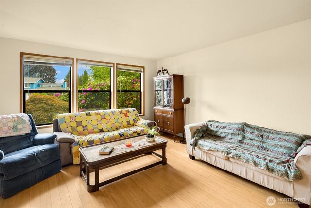 13014 SE 279th Place, Kent, WA 98030