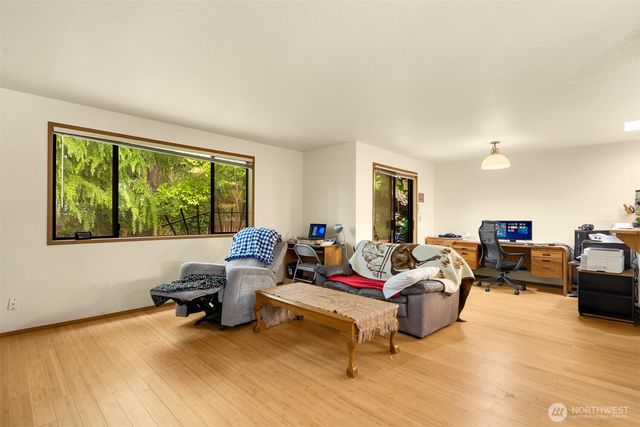 13014 SE 279th Place, Kent, WA 98030