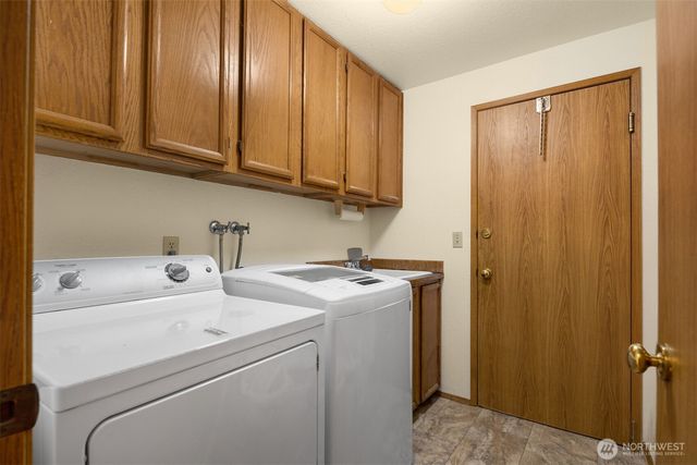 13014 SE 279th Place, Kent, WA 98030