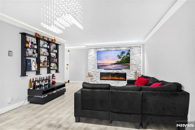 6600 Boulevard East 22J, West New York, NJ 07093