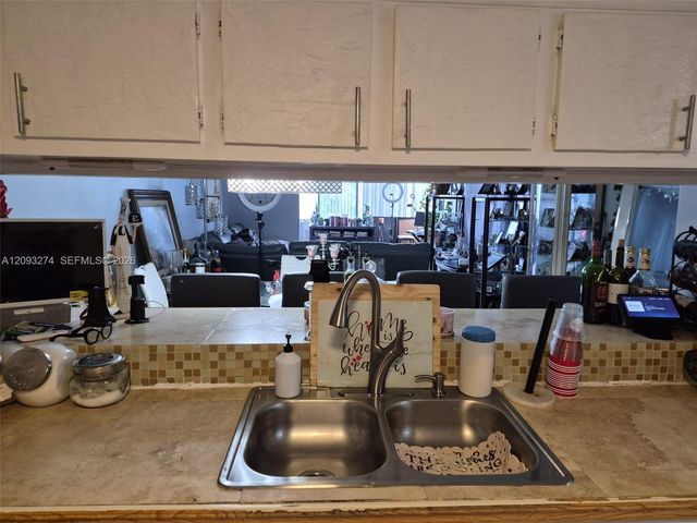 8010 Hampton Boulevard 301, North Lauderdale, FL 33068