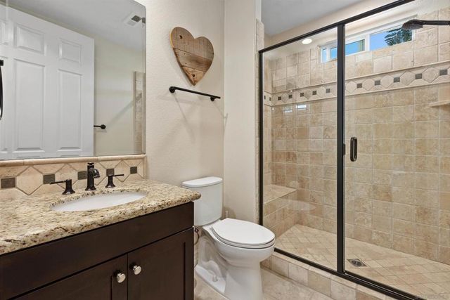 365 Charles Swisher Ct, Fallbrook, CA 92028