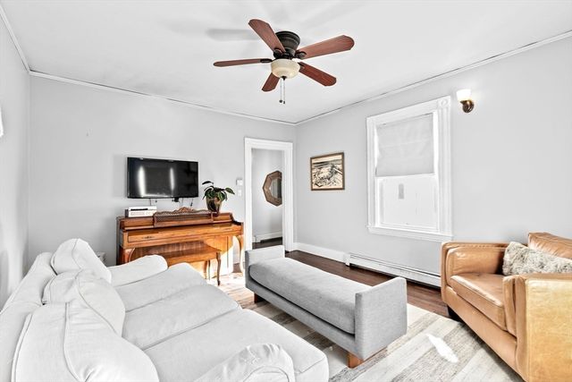 14-16 Cottage Pl 14, Newton, MA 02465