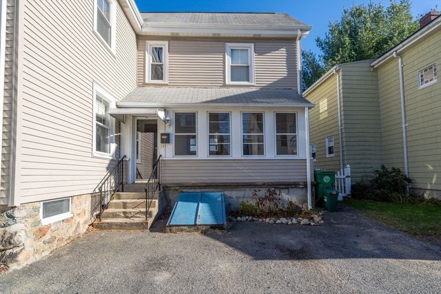 14-16 Cottage Pl 14, Newton, MA 02465