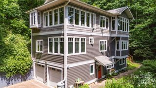 322 Crestview Drive, Black Mountain, NC 28711