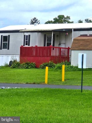 1021 ASPEN ST, Laurys Station, PA 18059