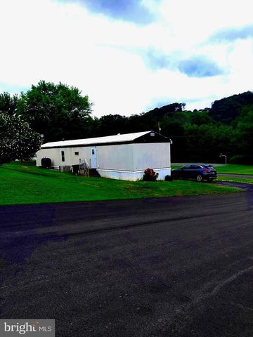 1021 ASPEN ST, Laurys Station, PA 18059