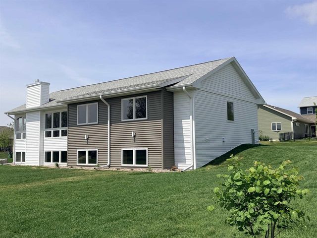 772 N Waveland Road, Janesville, WI 53548