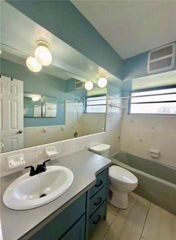 8201 120TH STREET, Seminole, FL 33772