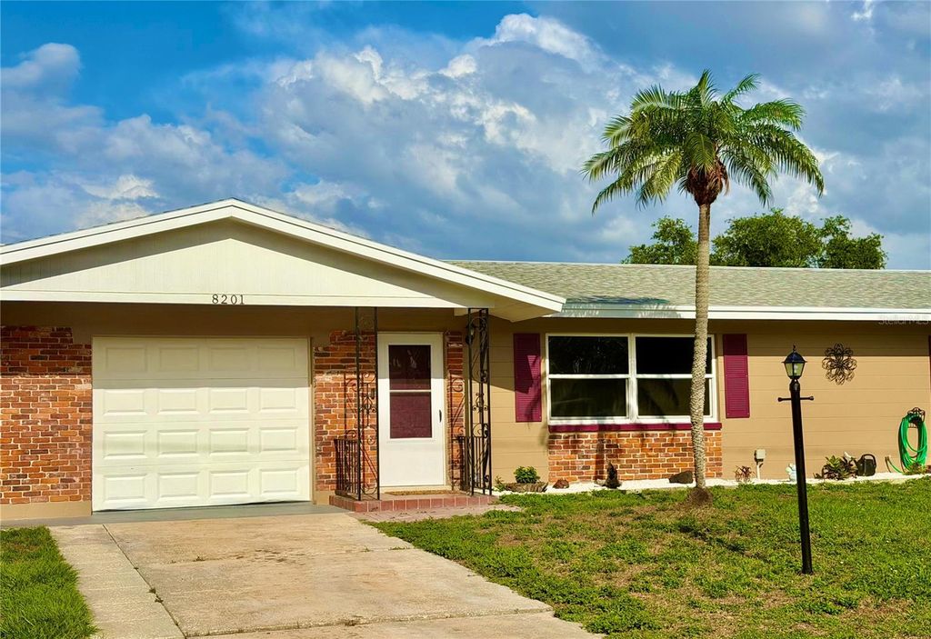 8201 120TH STREET, Seminole, FL 33772