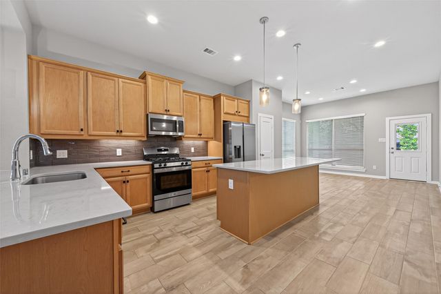 516 Shine Court, Montgomery, TX 77316