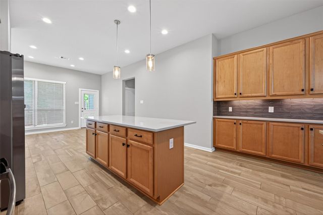 516 Shine Court, Montgomery, TX 77316