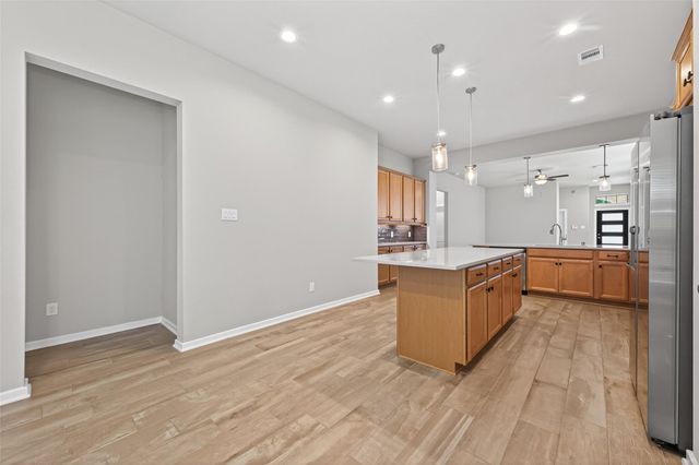 516 Shine Court, Montgomery, TX 77316