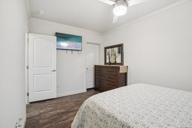 1170 Atascosa County Road 101, Floresville, TX 78114