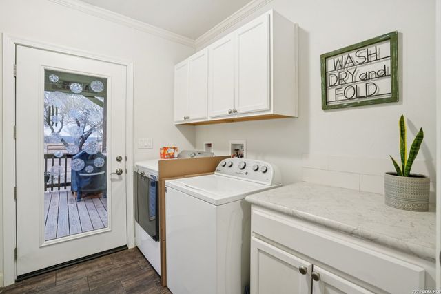 1170 Atascosa County Road 101, Floresville, TX 78114